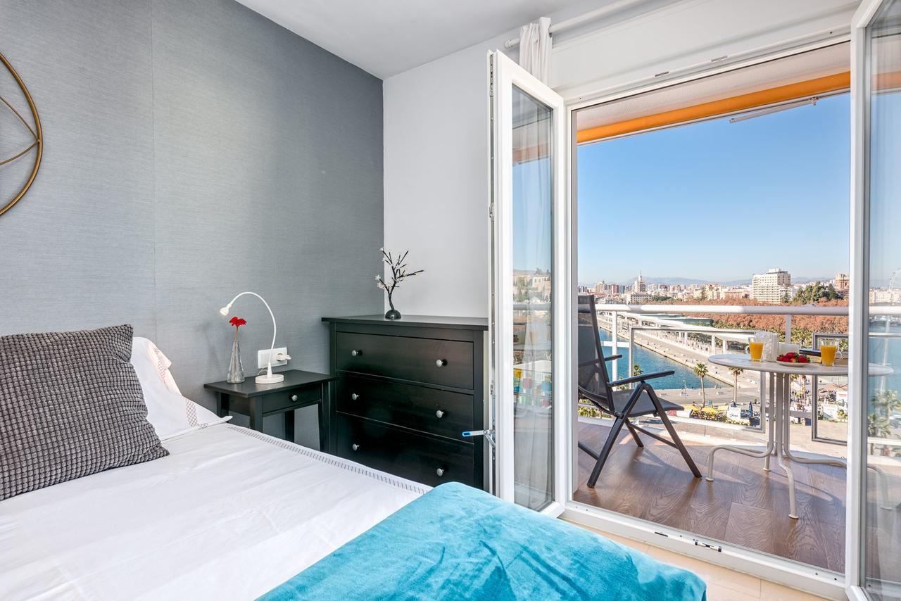 Susana Beach Apartment In Malaga By Solaga Holiday Homes Eksteriør billede